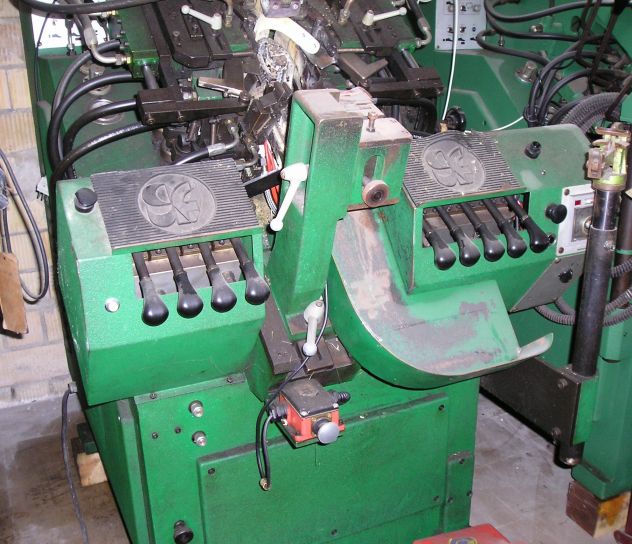 PREMONTA PER CALZATURE SILVA SM2000 11 PINZE