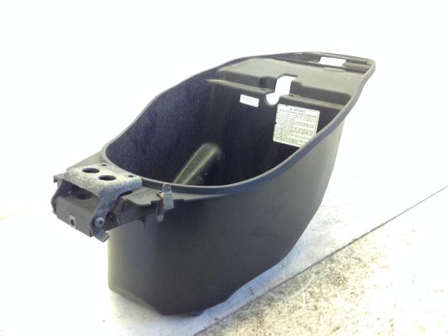 HONDA @ CHIOCCIOLA 150 CARENA VANO SOTTOSELLA 2000 2002 ZDCKF03A