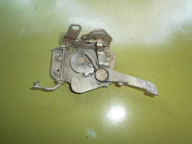 Serratura sportello porta anter Fiat 127 tutte le versioni (lato guida) "NUOVA" - Foto 3