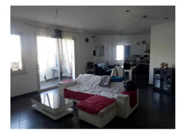 Immobile in asta di 98 m², box auto in vendita a Aci Catena - Foto 10