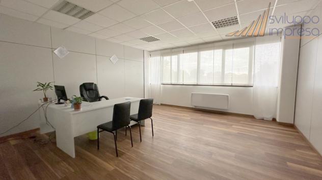 UFFICIO IN CONTESTO TERZIARIO IN AFFITTO A SESTO SAN GIOVANNI - Foto 2