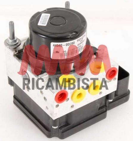 440500D810 Toyota Yaris 1.5 centralina ABS gruppo pompa ATE