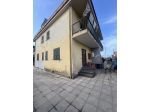 RIF. 509 DOMIZIANA - PORZIONE BIFAMILIARE 2 LIVELLI - BUONO STATO