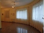 Villa di 350 mq su due livelli, su due livelli, con piscina