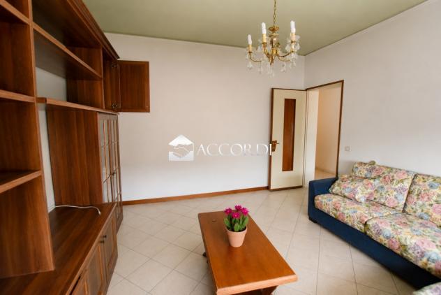 CASA INDIPENDENTE di 9 vani e di 209 mq (MONTEBELLUNA) rif. PE16 - Foto 9