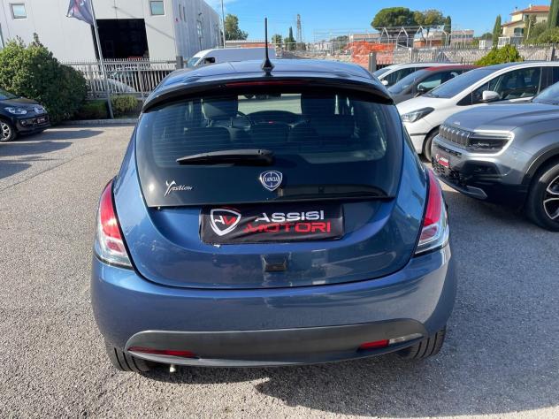 Lancia Ypsilon 1.2 69 CV 5 porte GPL Ecochic - Foto 4