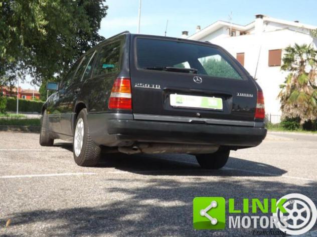 MERCEDES-BENZ 250 TD Turbo in discrete condizioni di carrozzeria - Foto 9