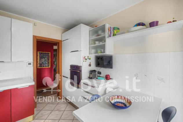 Appartamento di 100 m² con 3 locali e box auto in vendita a Albizzate - Foto 10