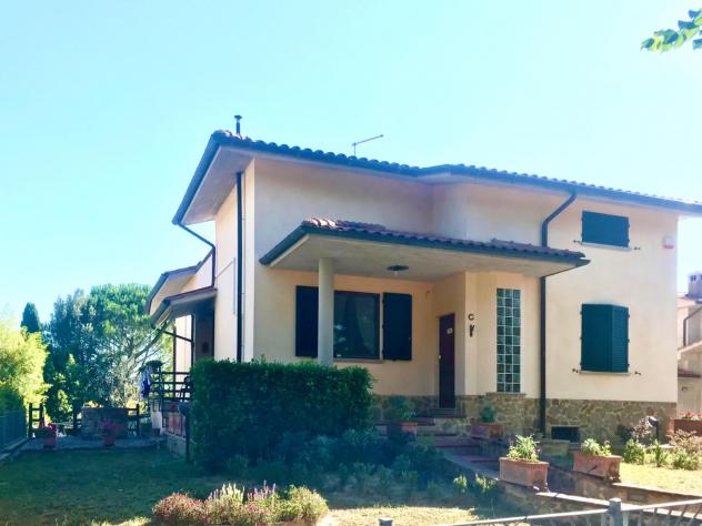 Villa in vendita a Asciano 350 mq Rif: 906719
