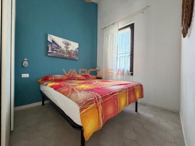 PARATICO – ULTIMO PIANO CON TERRAZZINO, PISCINA E SCORCIO LAGO - Foto 18
