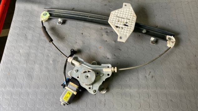 Alzacristallo posteriore SX Chevrolet Captiva del 2012 (25937971) - Foto 3
