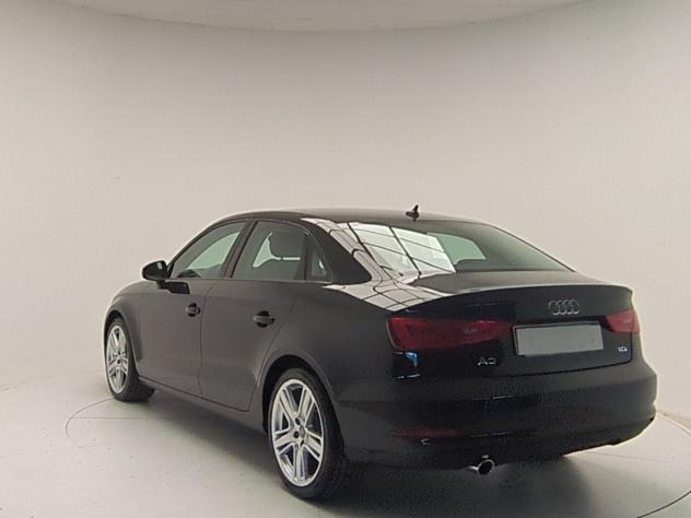 Audi A3 1.6 TDI sedan diesel ambiente - Foto 5