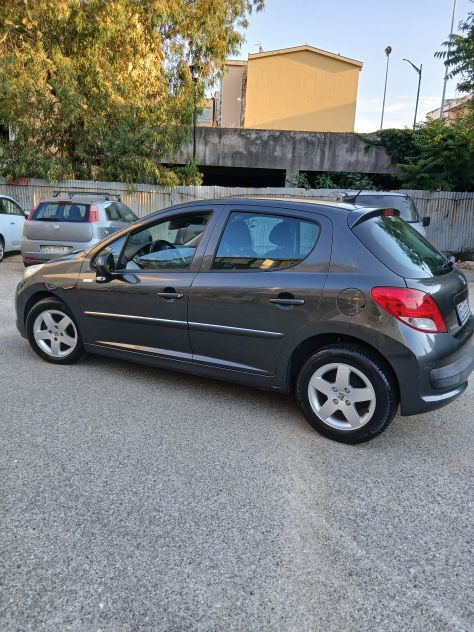 Peugeot 207 1.4 hdi - Foto 5