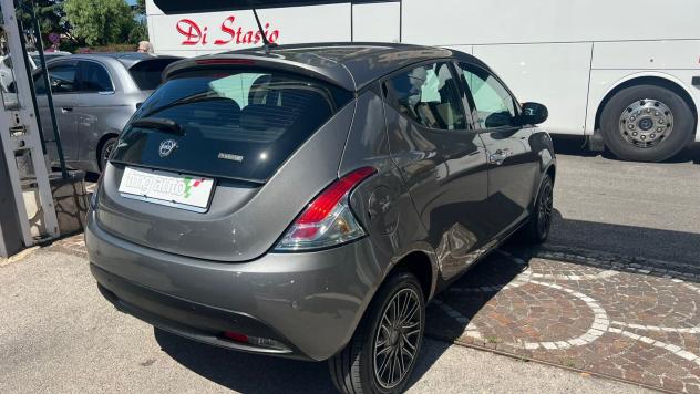 Lancia Ypsilon 1.0 FireFly 5 porte S&S Hybrid Gold - Foto 4