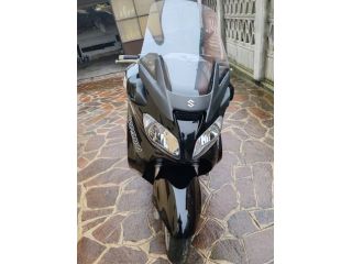 Suzuki burgaman 650