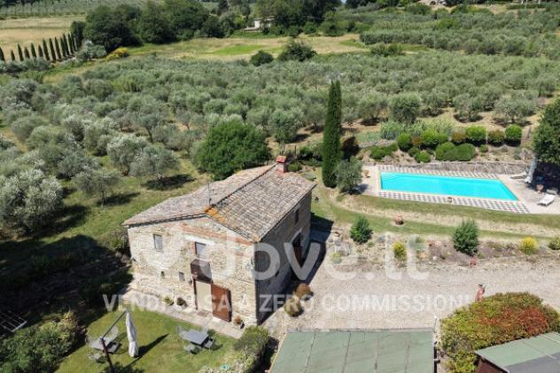Rustico / Casale di 160 m² con più di 5 locali e posto auto in vendita a Pienza - Foto 15