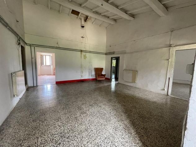 PRESSI PONTASSIEVE VENDESI CASALE CON TERRENO - Foto 6
