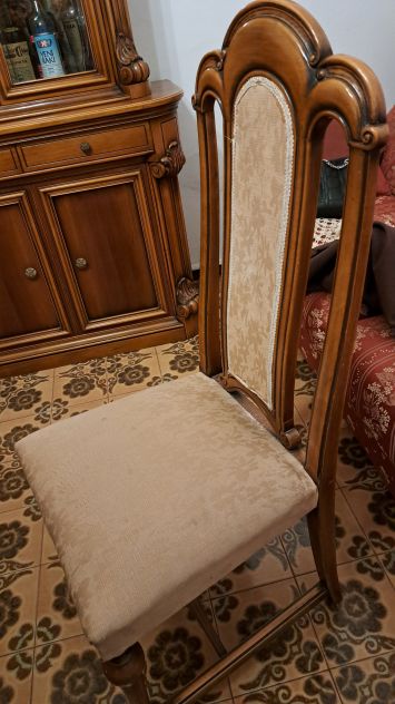 TAVOLO ROTONDO IN LEGNO CON 6 SEDIE - Foto 7