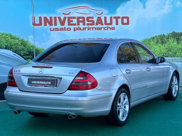 Mercedes-Benz E270 CDI 177cv aut. Elegance 2002 - Foto 3
