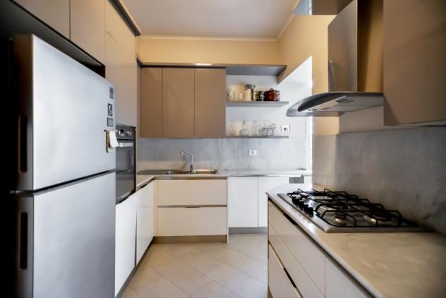 Elegante appartamento in Viale Ionio semi arredato