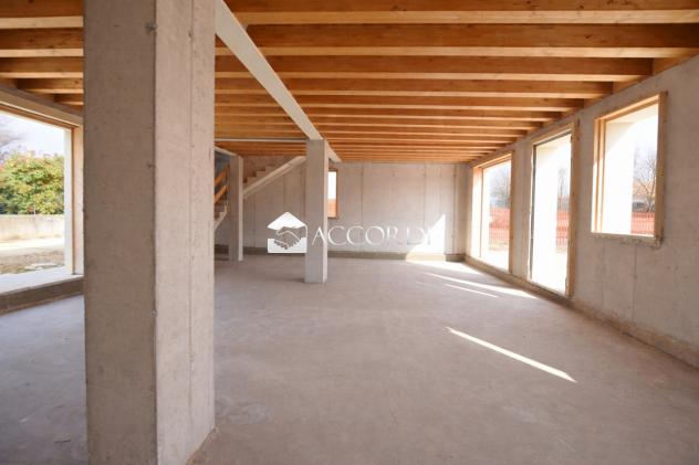 CASA INDIPENDENTE di 4 vani e di 243 mq (NERVESA DELLA BATTAGLIA) rif. PE5 - Foto 2