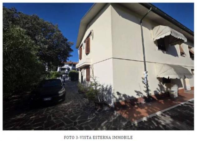 Immobile in asta di 171 m², box auto in vendita a Calcinaia - Foto 2