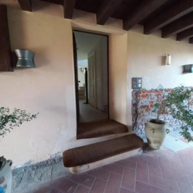 Immobile in asta di 298 m² con più di 5 locali e posto auto in vendita a Pieve Emanuele - Foto 2