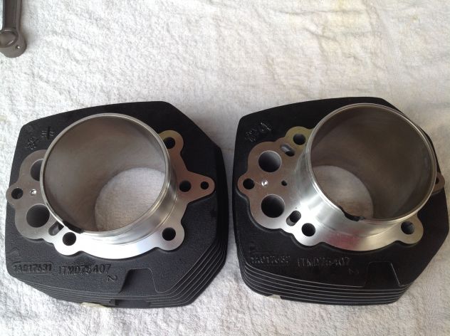 Cilindri Completi di Pistoni + Bielle + aste + Bilancieri Motore Guzzi V85 E5 - Foto 10