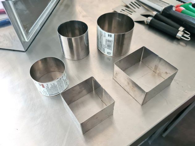 stampini per tartare in inox usati