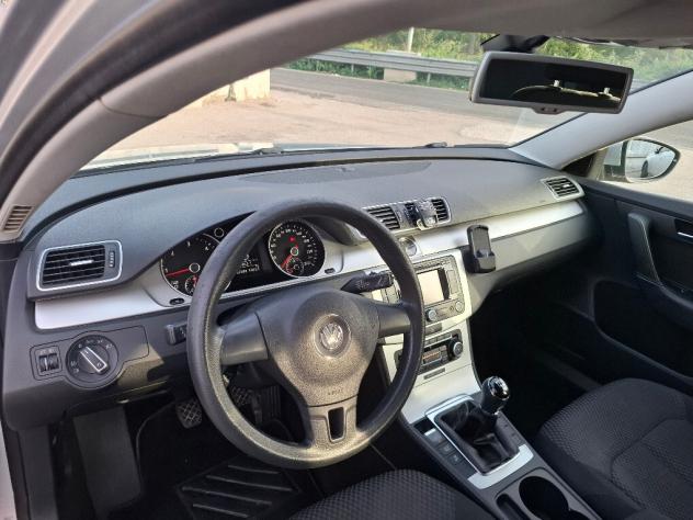 Volkswagen Passat 1.6 TDI 105CV BlueMotion - Foto 9