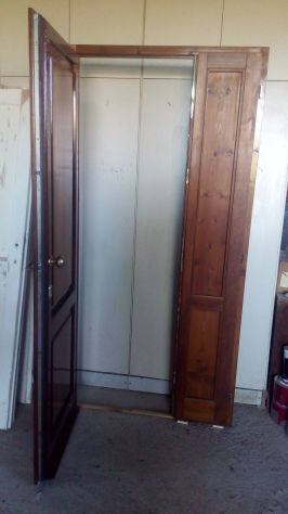 Portone in Legno Massello di Pino completo di tutto a doppia anta - Foto 2