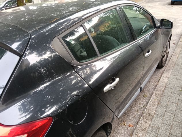 Vendo RENAULT MEGANE GPL 3200 euro - Foto 2