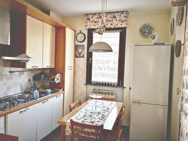 AMPIO APPARTAMENTO CON DUE TERRAZZI E BOX DOPPIO - Foto 17