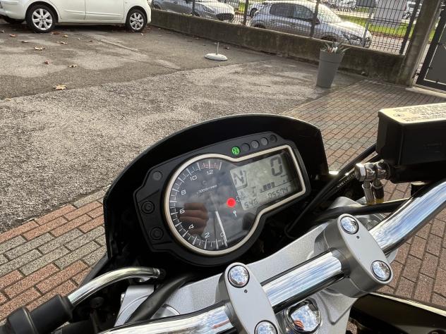 Suzuki GSR 750 null - Foto 10