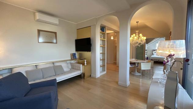 Appartamento in Via Serbelloni - zona Palestro, Porta Venezia