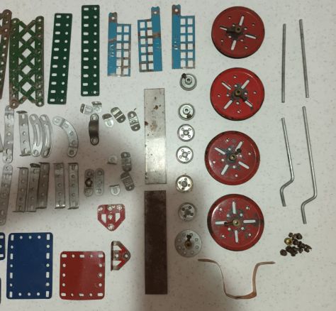 Lotto di componenti vintage per costruzioni meccaniche
