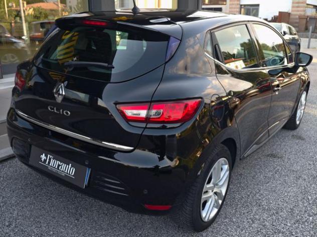 RENAULT Clio 1.2 75 CV 5 porte Duel rif. 24066520 - Foto 3