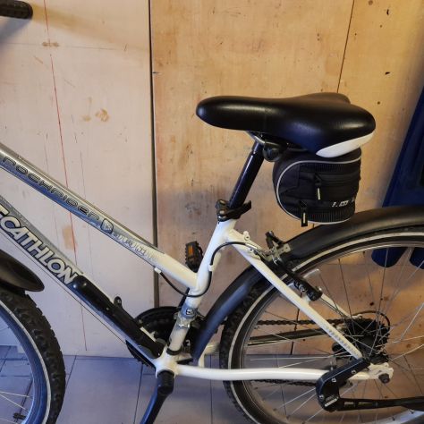 Bicicletta Decathlon Rochrider 26" accessoriata - Foto 2
