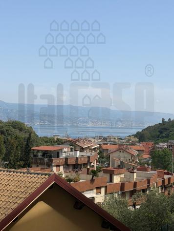 APPARTAMENTO di 4 vani e di 120 mq (MESSINA) rif. 3VSA18180