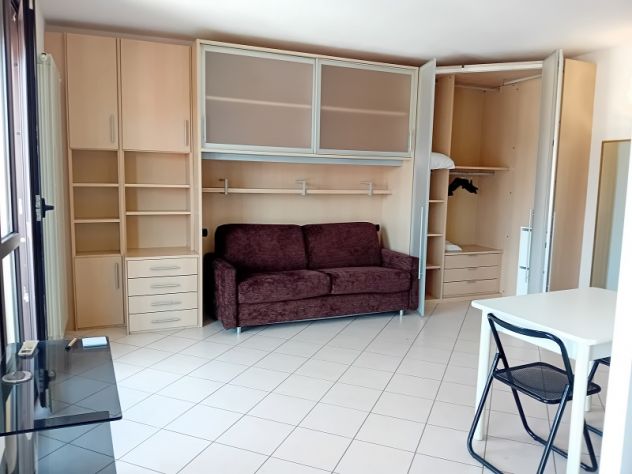 Affori centro Elegante e ampio monolocale arredato - Foto 7