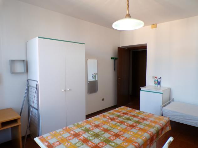 Stanza in appartamento in affitto a Pavia - Foto 5
