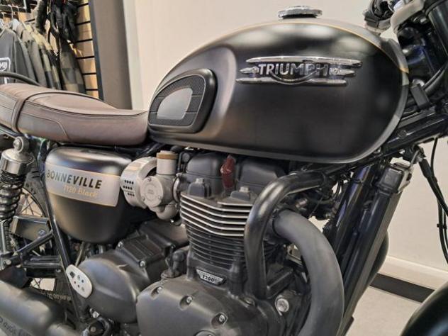 TRIUMPH Bonneville T120 GOLD LINE EDITION rif. 23803173 - Foto 6