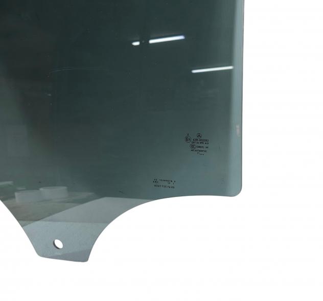 VETRO SCENDENTE POSTERIORE DESTRO MERCEDES GLA Serie (H247) A2477357600 (20) - Foto 9