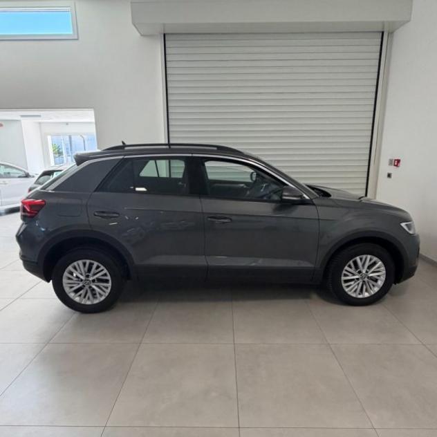 VOLKSWAGEN T-Roc 2.0 TDI SCR 150 CV DSG Life rif. 23963068 - Foto 7
