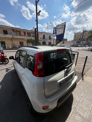 Fiat Panda 1.0 FireFly S&S Hybrid City Life - Foto 9