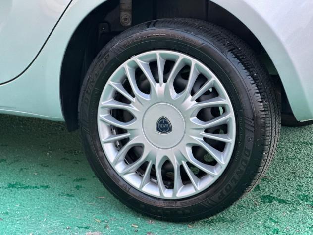 Lancia Ypsilon 1.2 Benzina 69cv Silver 2016 - Foto 5