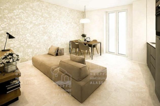 Attico duplex in pieno centro di Alassio con terrazzina vivibile - Foto 3