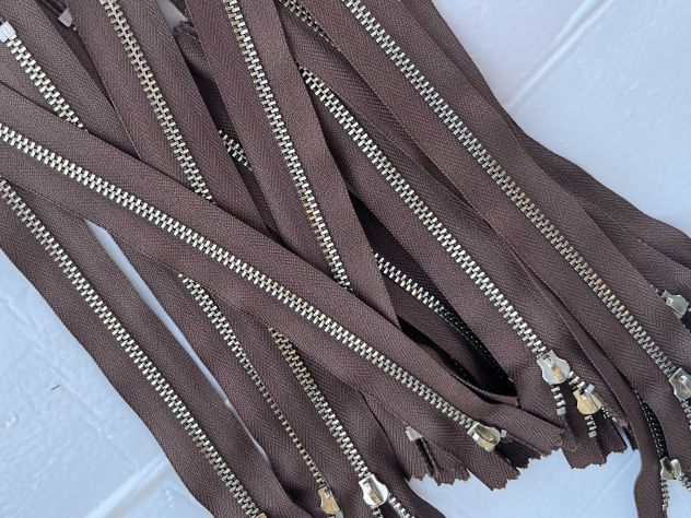 X76 Cerniere Lampo Zip metallo YKK senza tiretto cm 20 Marrone – Pz. 90 - Foto 7