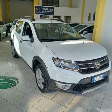NEOPATENTATI SANDERO 0.9 NEOPATENTATI OTTIMA
