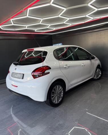 Peugeot 208 1.6 BlueHDi 75 cv Allure 2017 - Foto 7